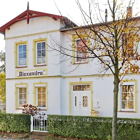 Apartment Haus Alexandra 01 *
